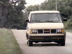 1985-GMC-Safari3