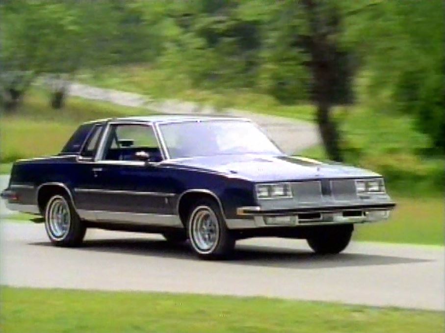  1986 Oldsmobile Cutlass Supreme Coupe And Sedan Manufacturer Promo