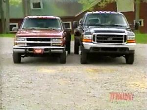 1999-Chevrolet-Silverado-HD-vs-Ford-superduty1