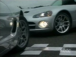 2003-chevrolet-corvette-vs-viper1