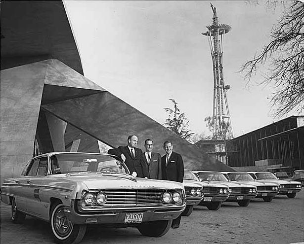 1962-Oldsmobile-Seattle space