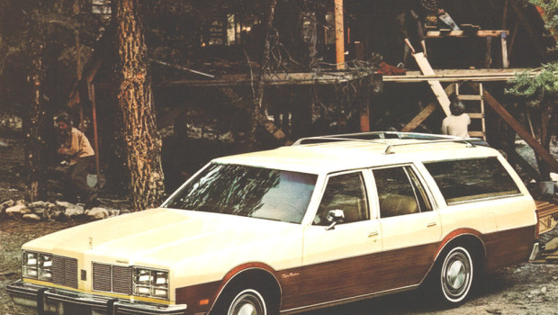 1977-oldsmobile-custom-cruiser1