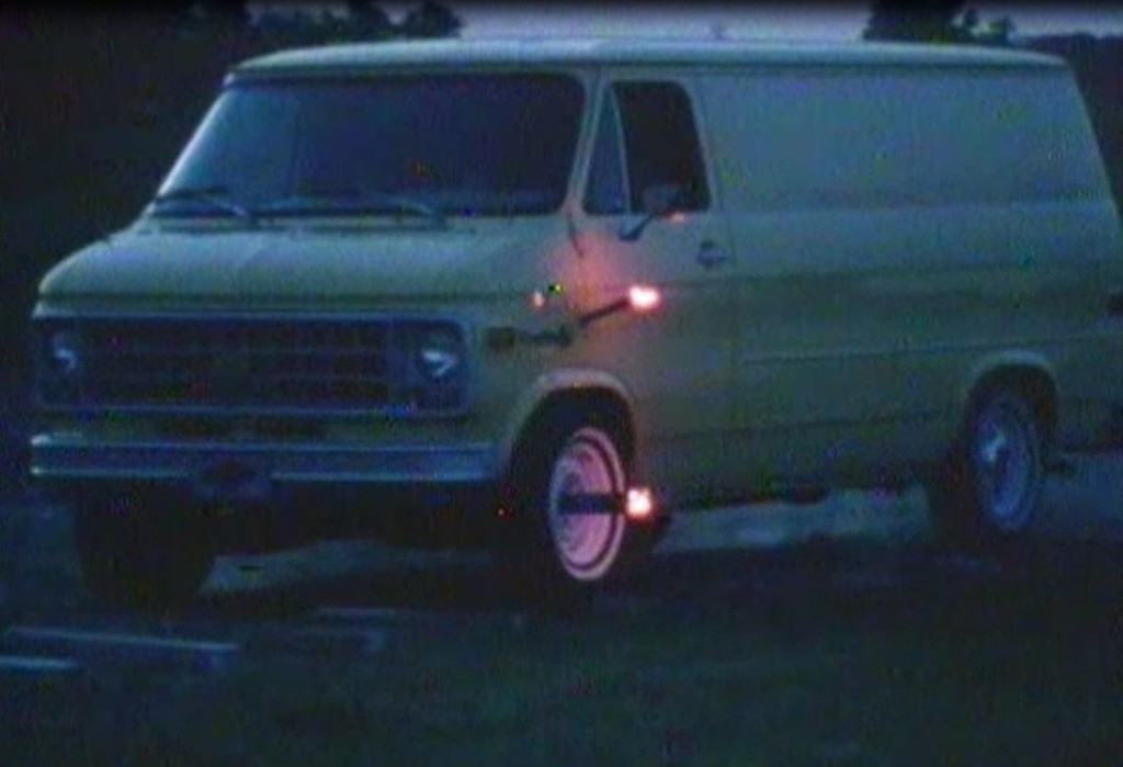 » 1981 Chevrolet Sport Van Promo Video