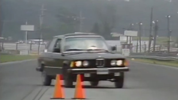 1982-BMW-320iA