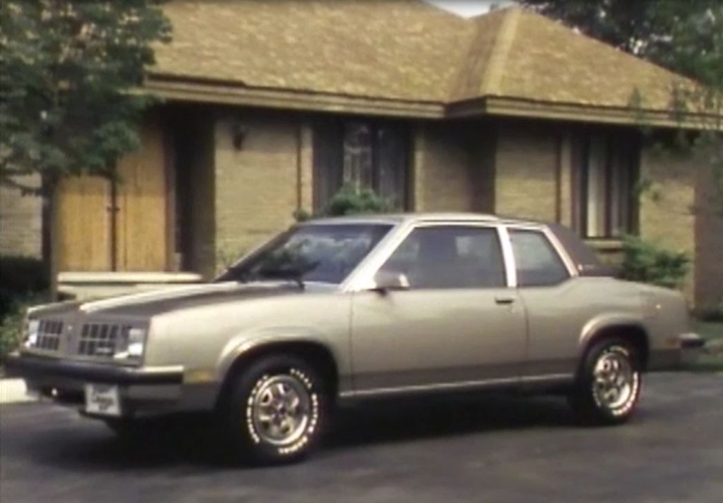 1984-oldsmobile-showroom4