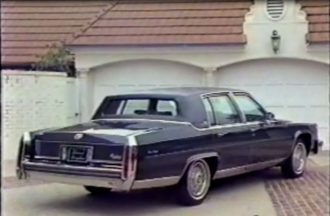 1986-Cadillac-fleetwood2