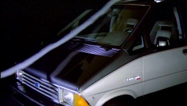 1986-ford-aerostar-promo3