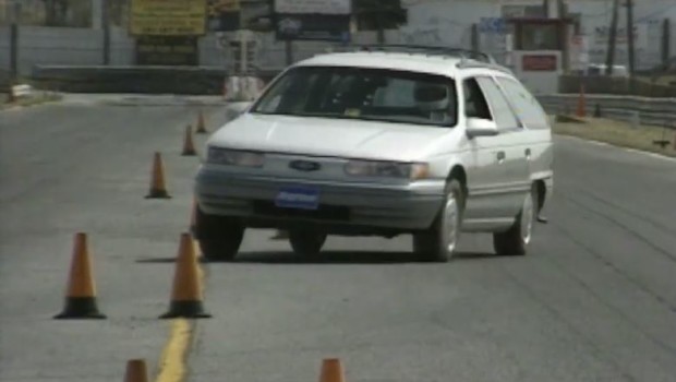 1992-Ford-Taurus-Wagon1