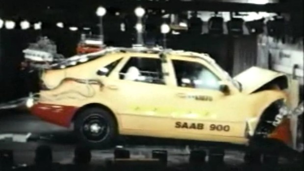 1994-Saab-900-Promo