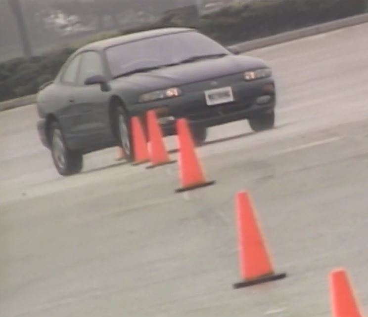 » 1995 Dodge Avenger Test Drive