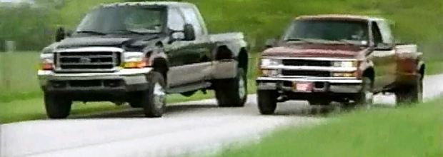 1999-Chevrolet-Silverado-HD-vs-Ford-superduty3