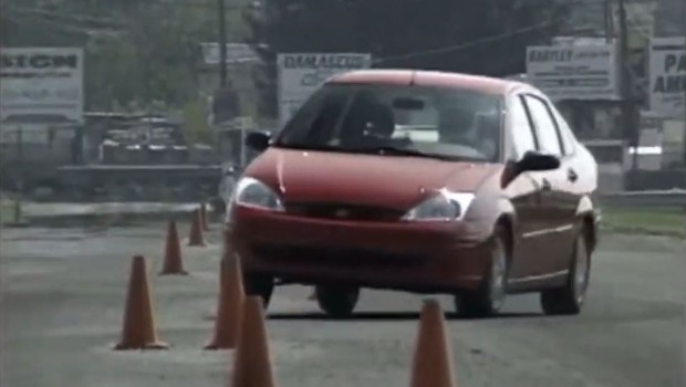 2000 Ford Focus Road Test