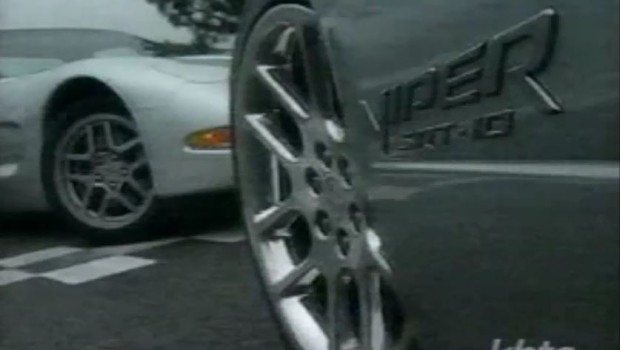 2003-chevrolet-corvette-vs-viper2